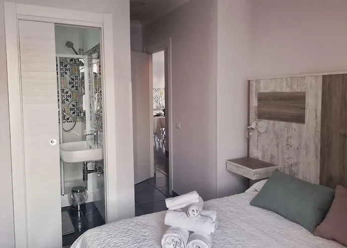 A Casa Di Noemi بيت ضيافة 3*